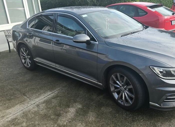 2016 R-Line Volkswagen Passat