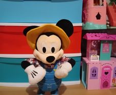Singing/Dancing E-I-Oh Mickey Mouse