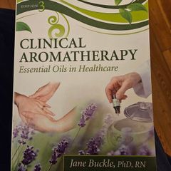 Clinical Aromatherapy. Essential Oilsin Healthcare. Paperback In Good Condition See Photos For Same