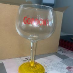 6 x Gordon's Yellow Stem Gin glasses