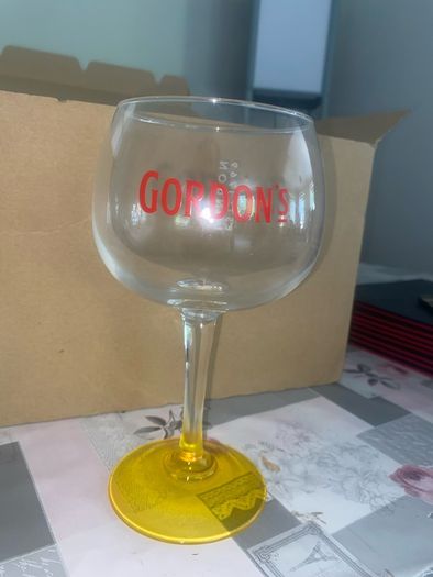 6 x Gordon's Yellow Stem Gin glasses