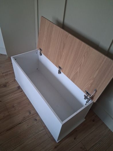 Free blanket box
