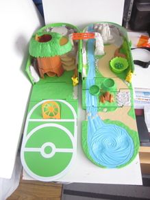 Pokeman Carrying Case/Backpack Playset 2020