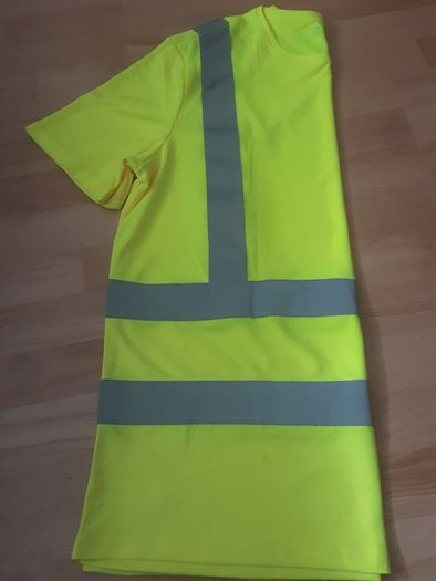Hi-Vis T-Shirt with Solid Reflectir Band.. ISO Class 2 from Parkside .. Size X-Large