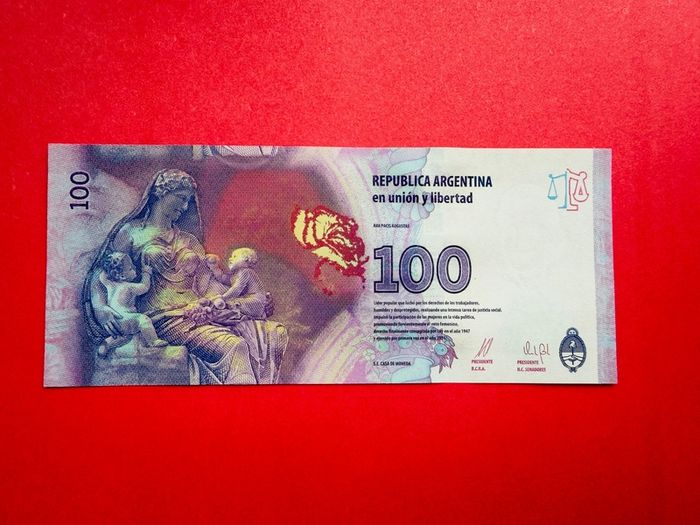 Argentina  100  Pesos. 2014 - 2015  COMMEMORATIVE ISSUE Pick 358  Eva Peron  ( Uncirculated. )