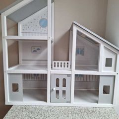Dolls' House