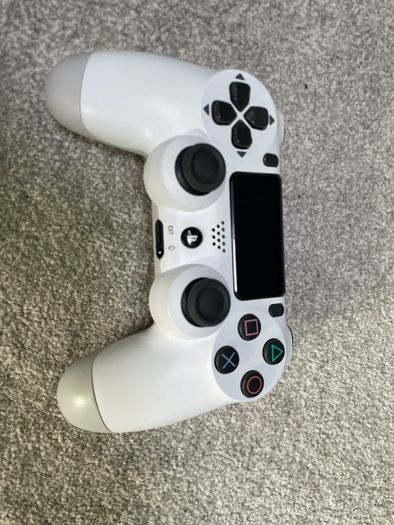 Ps4 jailbroken modded with controller and bd jb disc
