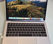 Apple MacBook Air , Intel Core i5 , 13-inch, 8GB RAM, 500GB SSD Storage