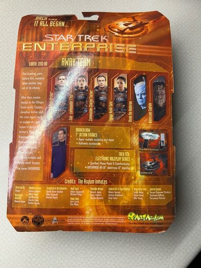 Full set of 6 Star Trek Enterprise Away Team figures by Art Asylum  (Not Star Wars or Hot Toys)