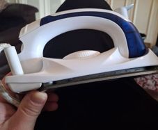 Travel steam iron
