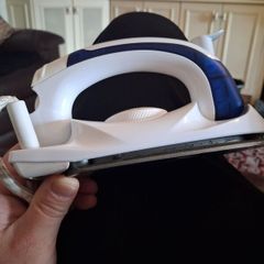 Travel steam iron