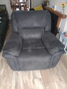 Reclining armchairs