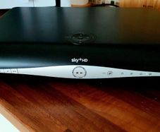 Sky+ HD Box (DRX890) 500GB - Powers On - Includes Cables