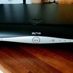 Sky+ HD Box (DRX890) 500GB - Powers On - Includes Cables