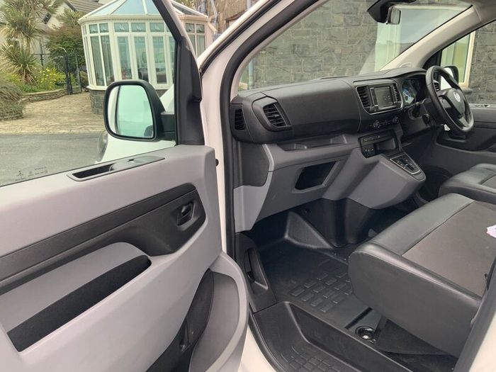 Vauxhall Vivaro 2021