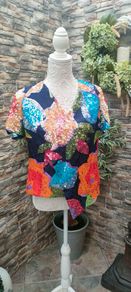 Vintage floral sequined shirt sleeve blouse small medium
