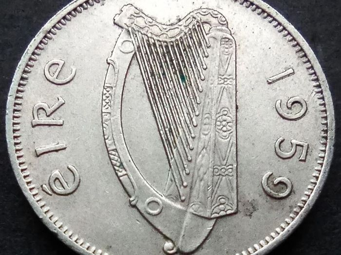 [#490] - Ireland 1959 | Irish 6p | Six Pence | Wolfhound | KM.13a