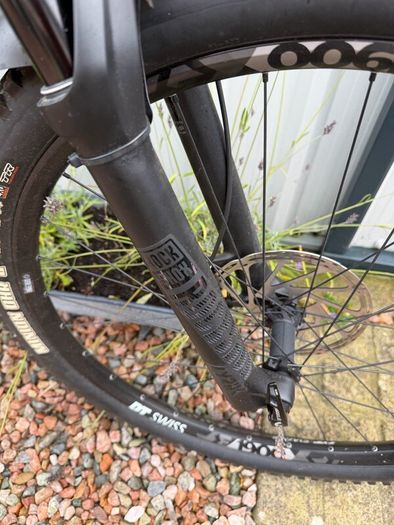 Canyon full suspension carbon Mountain Bike