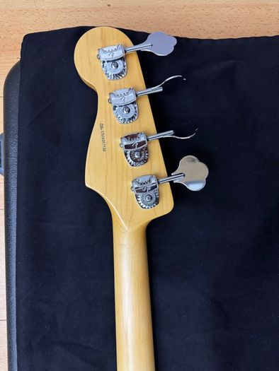 2016 Fender American Elite Jazz Bass, 4-string