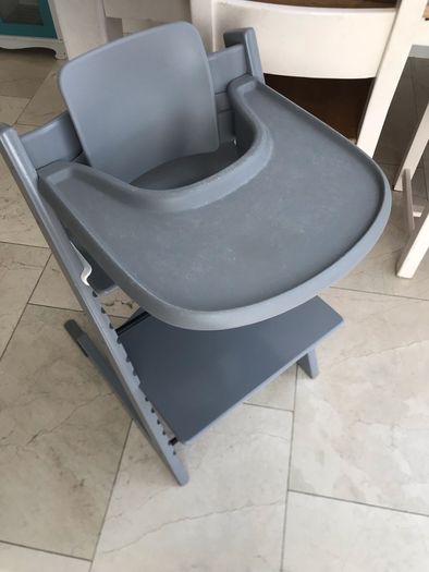 Grey stokke high chair