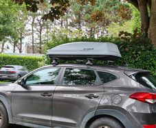 Roof box