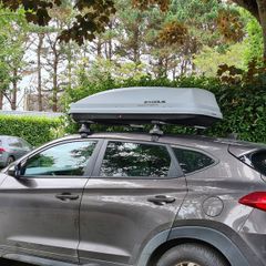 Roof box