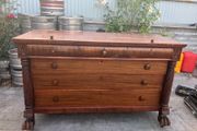 Hairy paw blanket chest