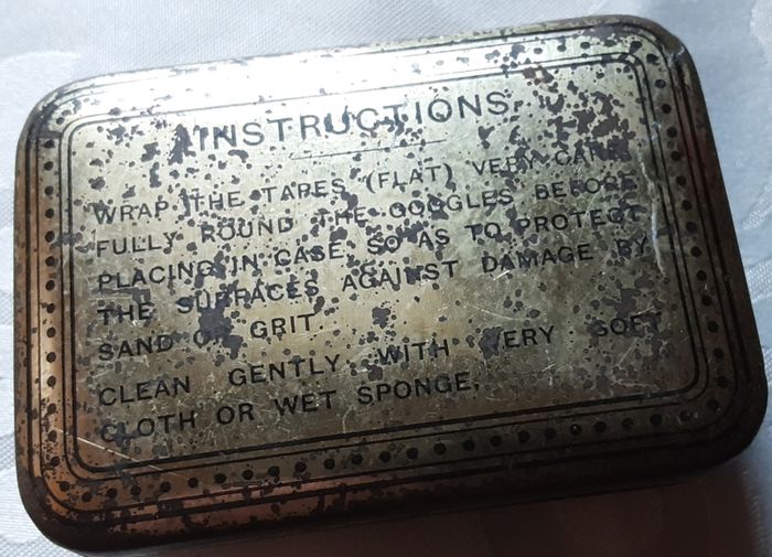 ww1 ww2 tin from dust goggles, militaria