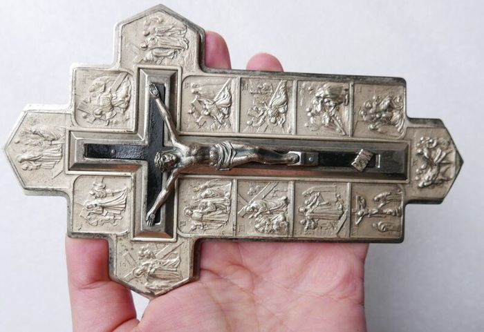 Vintage Wall Crucifix Featuring Embossed Plaques Depicting the 14 Stations of the Cross