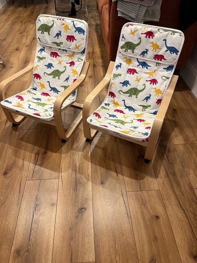 2 kids chairs