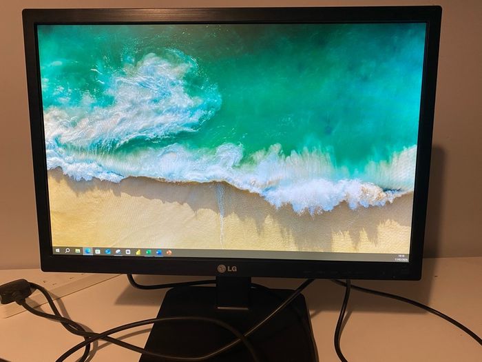 LG 22inch IPS Monitor