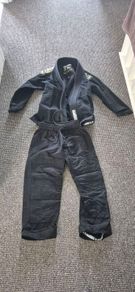 jiu jitzu gi