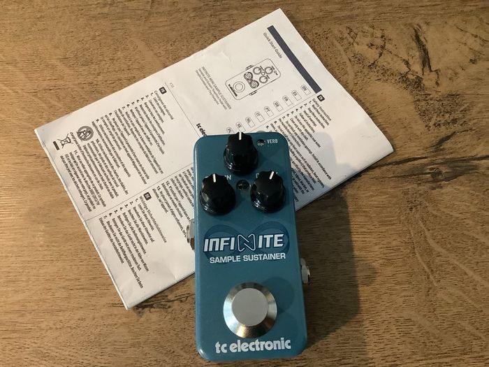 TC Electronic Infinite Mini Sample Sustainer pedal