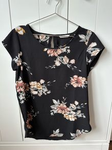 Only women ladies top, t-shirt, like new, immaculate condition, barely used