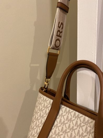New Michael kors Tan/white handbag
