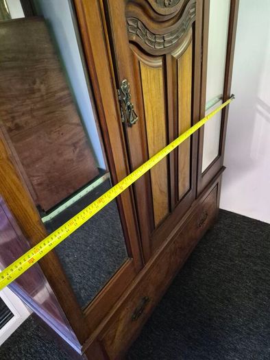 Antique Good Quality Wardrobe In Mahogany
