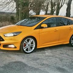 Set of Brand New Genuine Ford Focus St 19 Inch Alloys