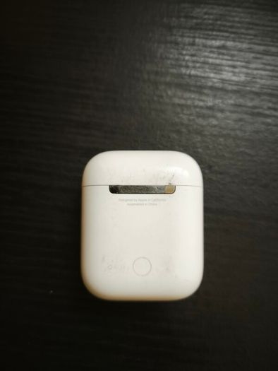 AirPods (A1602 Case)  Single left Earbud