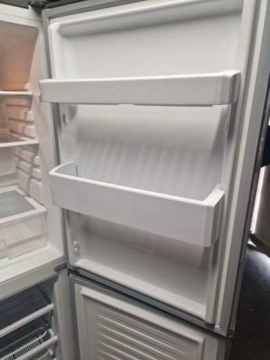 Powerpoint fridge freezer