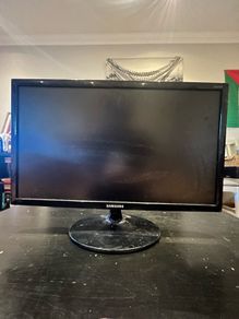 Samsung 24 Inch Monitor