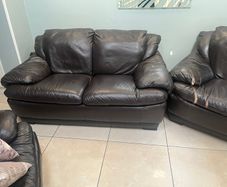 2 seater sofa & 2 armchair's