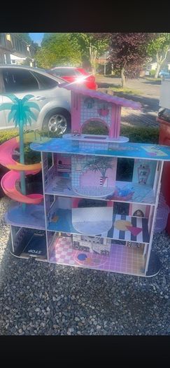 LOL doll house. Free to go. Will not be disassembled-will be as seen. Need collected today. Thank you