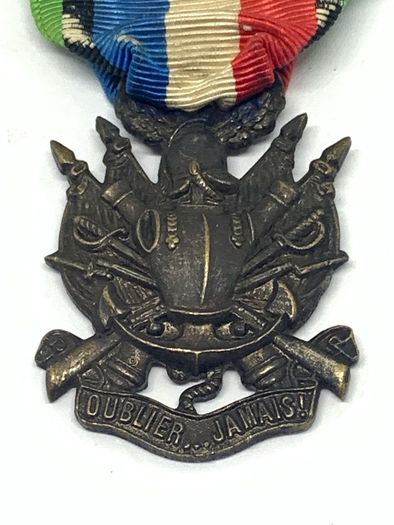 Antique Franco Prussian war veterans medal