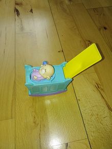 Rugrats baby Tommy wind-up rocker