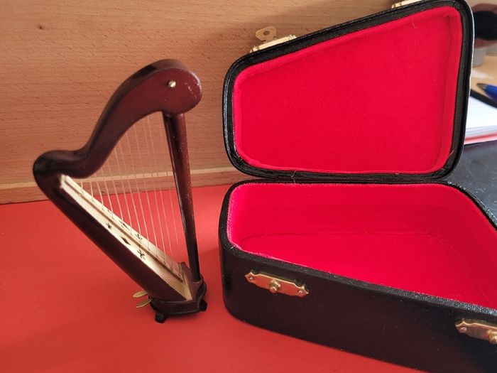 Dolls house furniture - Music room