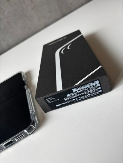 Brand New Samsung Galaxy Z Flip 7 Fe 8gb / 128gb (new Opened)