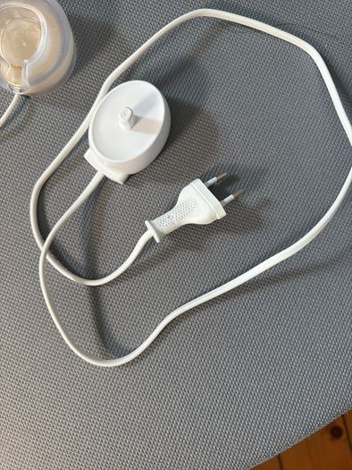 Philips Sonicare DiamondClean Accessories & Braun Oral-B Charger