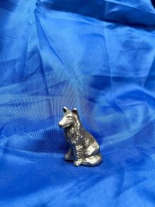 cast metal dog