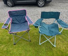 3 Foldable camping chairs