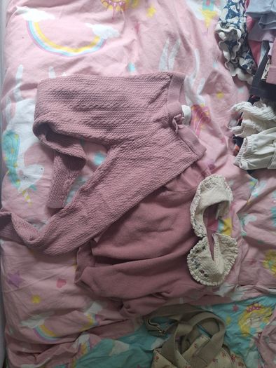 Girls clothes Age 5 bundle 20euro